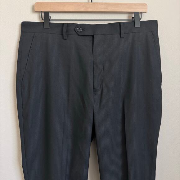 Michael Kors Men Black Pinstripe Trouser 34 x 32 Pleated Workwear Career Pockets - Picture 3 of 10